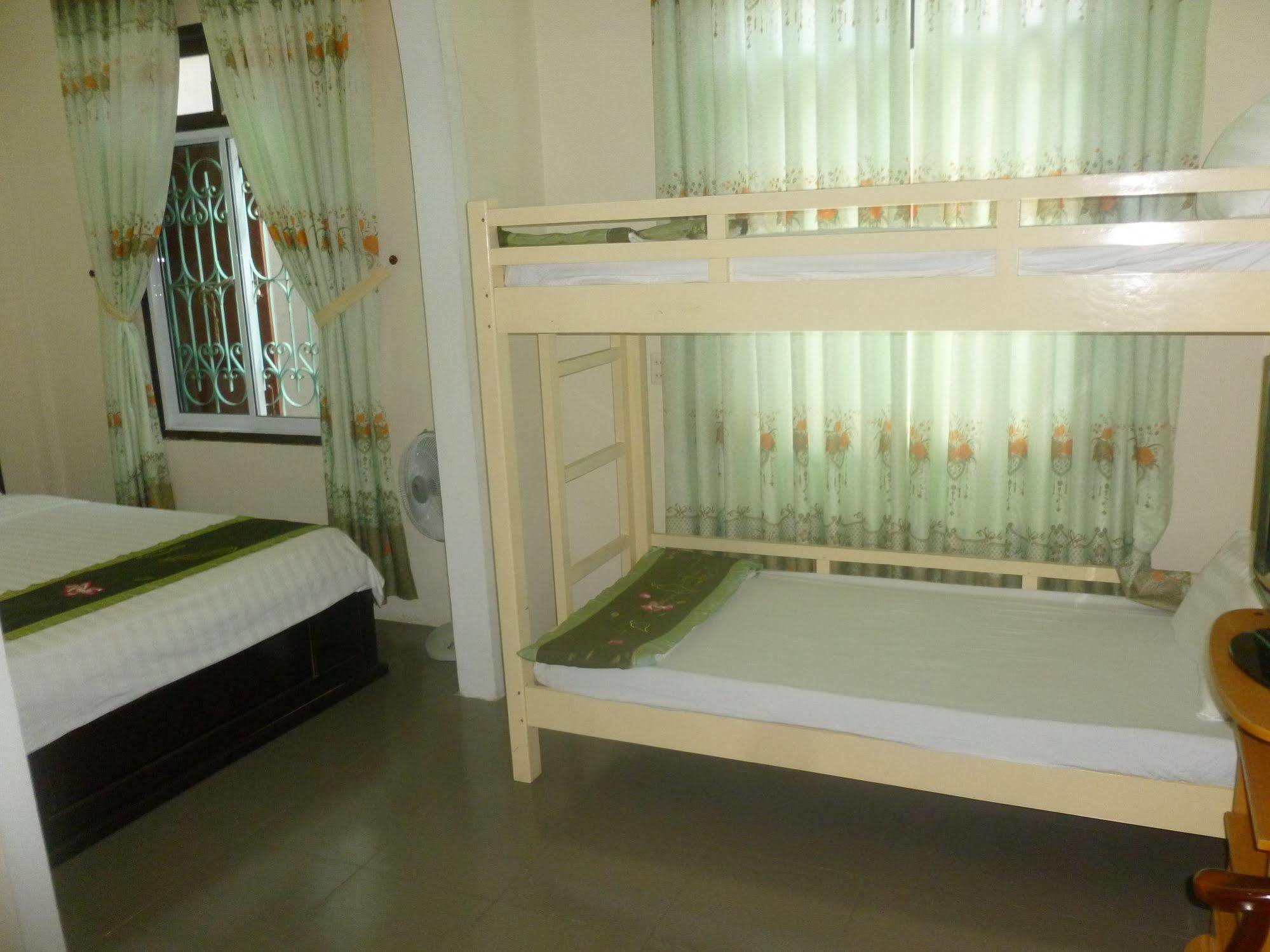 Nam Long Hotel Dong Hoi Exterior foto