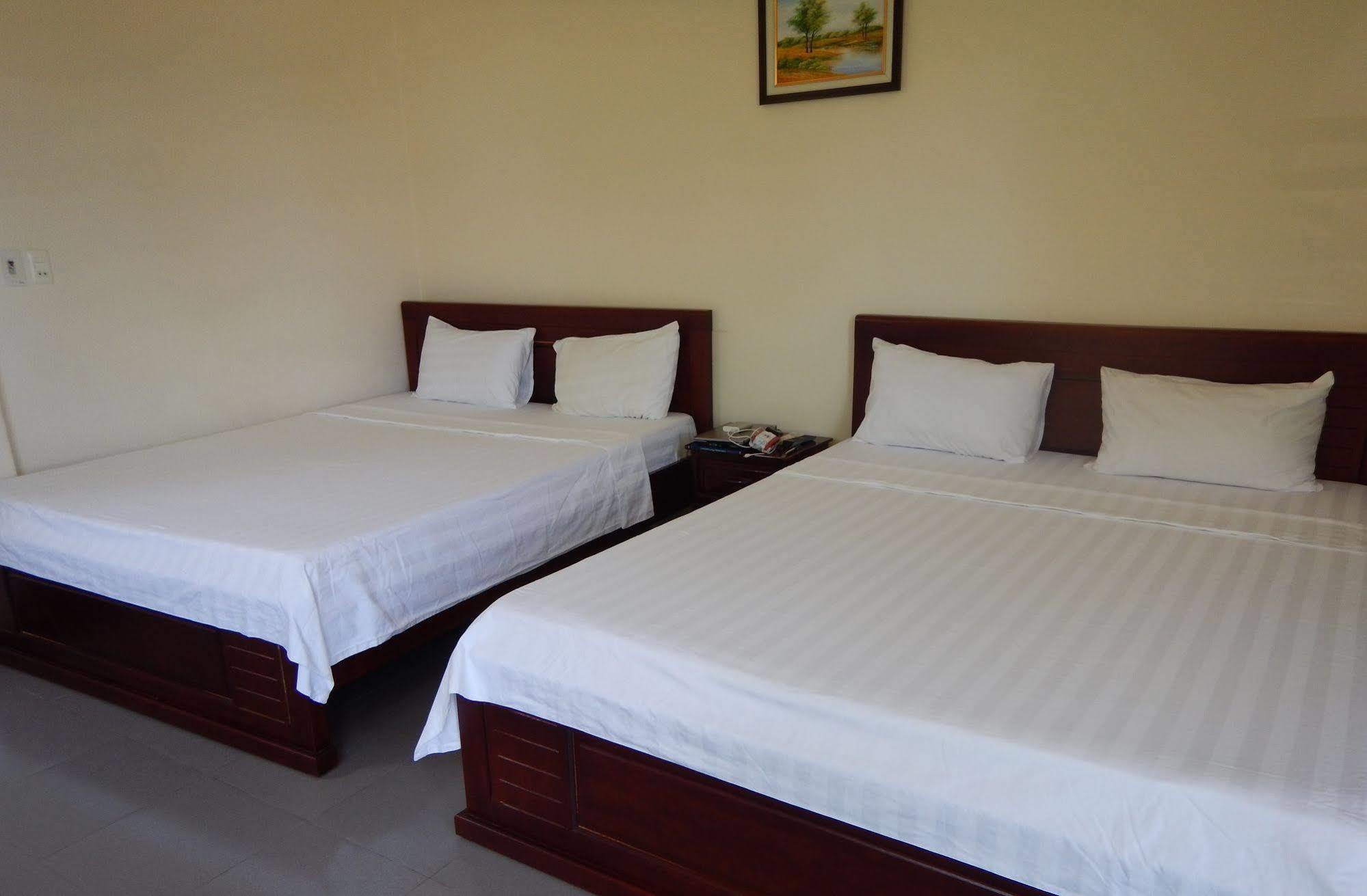 Nam Long Hotel Dong Hoi Exterior foto