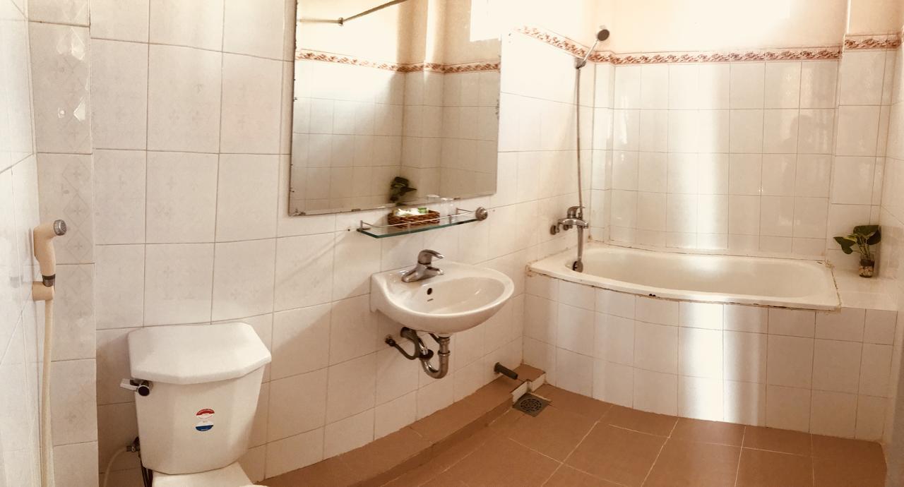Nam Long Hotel Dong Hoi Exterior foto